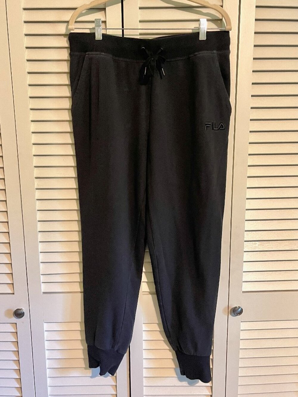 Fila Joggers Sweatpants * Size Large * Black * Cotton/Spandex * Excel Cond